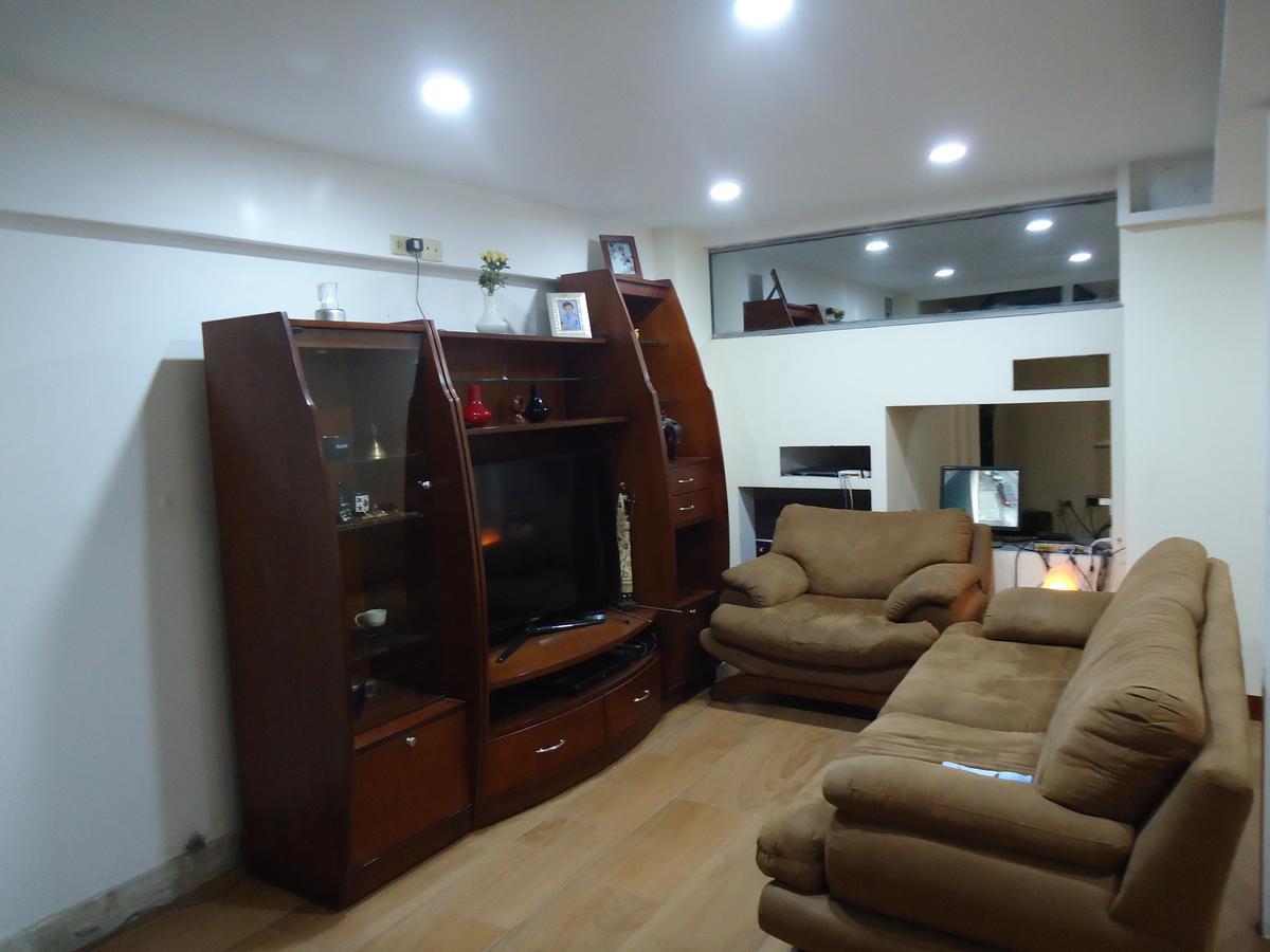 Mercedes Hostaling Guayaquil מראה חיצוני תמונה